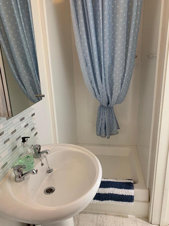 Little Karenza Is The Perfect Cornish Getaway Villa Saint Anthony Bagian luar foto