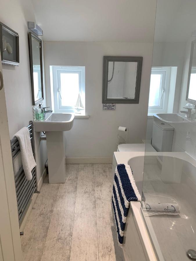 Little Karenza Is The Perfect Cornish Getaway Villa Saint Anthony Bagian luar foto